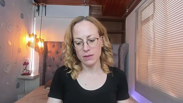 Snapshot of SammySanders chatting on March 4, 5:03 pm SammySanders online show from March 4, 5:03 pm