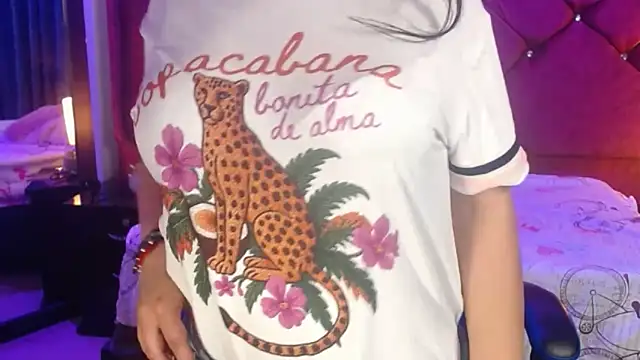 Julietacollins06 online show from April 21, 4:57 pm