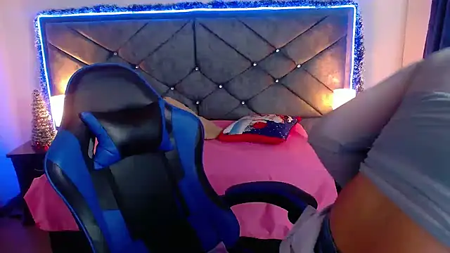 Julietacollins06 online show from December 19, 12:18 pm