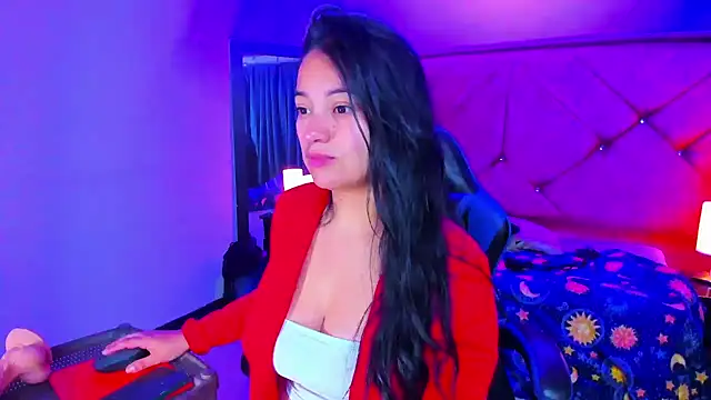 Snapshot of Julietacollins06 chatting on June 9, 1:23 pm Julietacollins06 online show from June 9, 1:23 pm