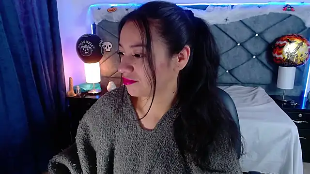 Julietacollins06 online show from October 8, 12:39 pm