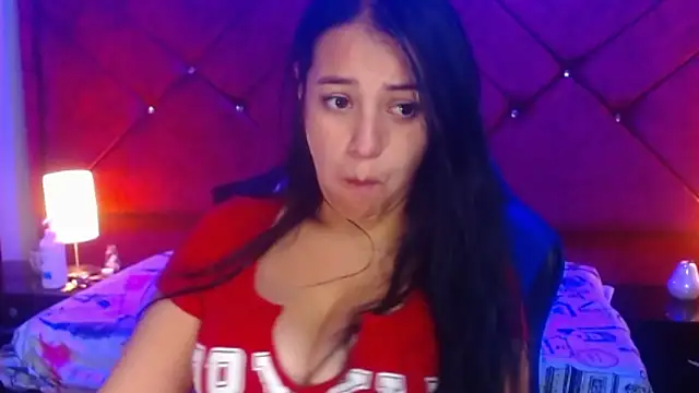 Julietacollins06 online show from May 2, 2:33 pm