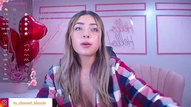 Snapshot of channel_blonde_a chatting on February 12, 7:35 pm channel blonde a online show from February 12, 7:35 pm