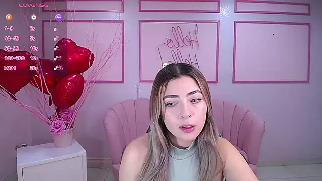 Snapshot of channel_blonde_a chatting on February 13, 4:39 pm channel blonde a online show from February 13, 4:39 pm