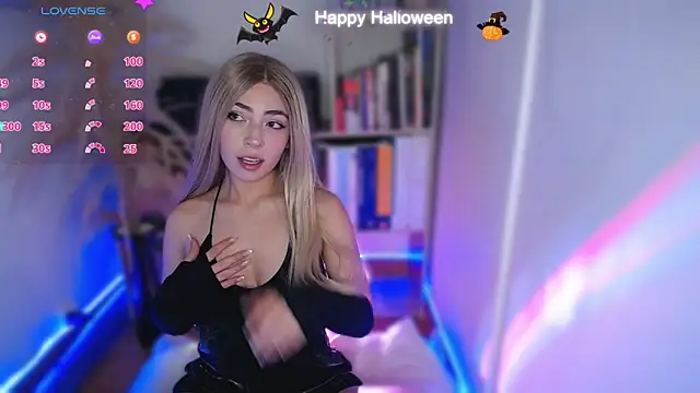 Snapshot of channel_blonde_a chatting on October 31, 4:42 am channel blonde a online show from October 31, 4:42 am