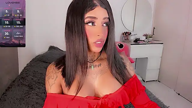 SweetPrincessS online show from November 18, 9:18 pm