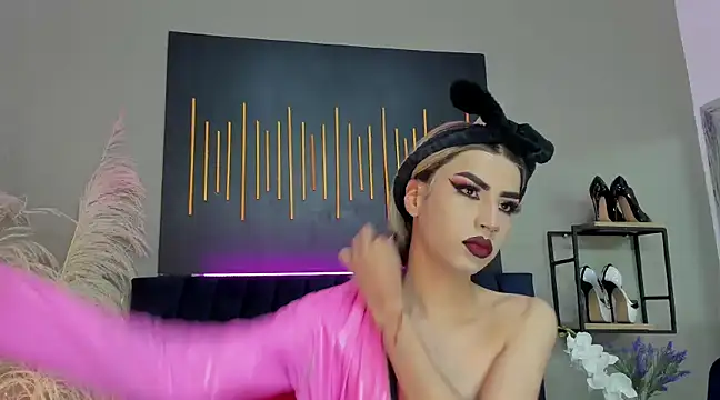 Snapshot of BrianaSchafer chatting on February 28, 4:53 pm BrianaSchafer online show from February 28, 4:53 pm