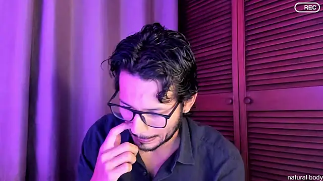 Snapshot of Nicholasrodrii chatting on October 7, 10:55 pm Nicholasrodrii online show from October 7, 10:55 pm