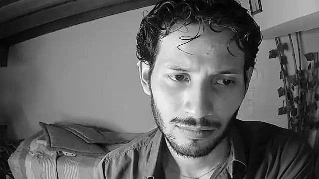 Nicholasrodrii online show from June 17, 12:00 am