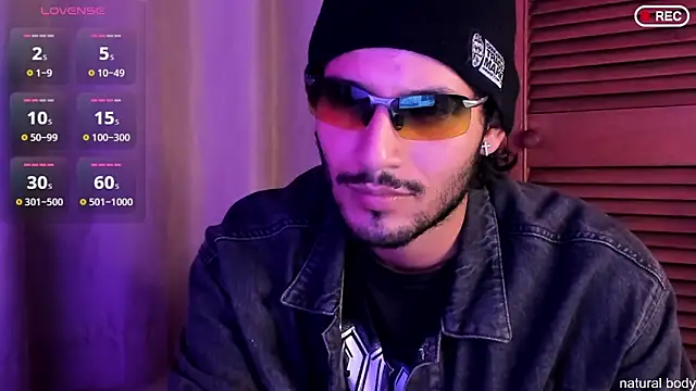 Snapshot of Nicholasrodrii chatting on October 25, 11:49 pm Nicholasrodrii online show from October 25, 11:49 pm