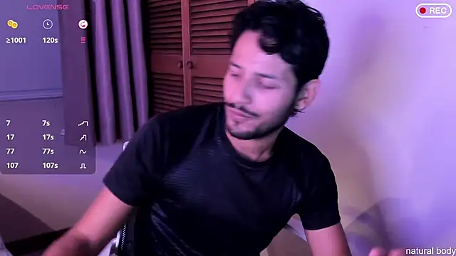 Snapshot of Nicholasrodrii chatting on October 26, 11:16 pm Nicholasrodrii online show from October 26, 11:16 pm