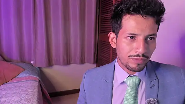 Nicholasrodrii online show from February 13, 10:54 pm