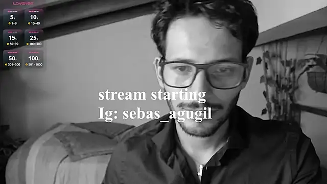 Nicholasrodrii online show from July 1, 11:05 pm