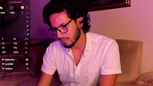 Snapshot of Nicholasrodrii chatting on January 28, 11:28 pm Nicholasrodrii online show from January 28, 11:28 pm
