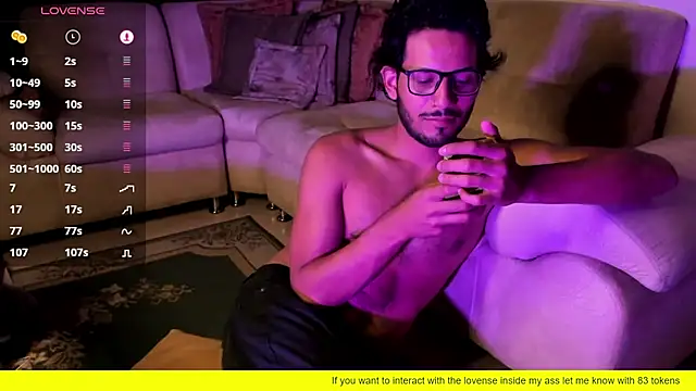 Snapshot of Nicholasrodrii chatting on February 7, 5:52 am Nicholasrodrii online show from February 7, 5:52 am
