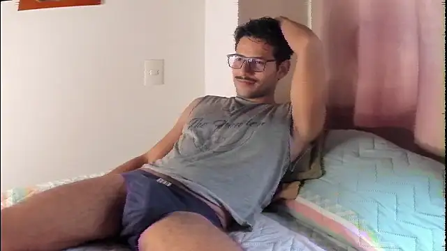 Nicholasrodrii online show from March 2, 8:49 pm