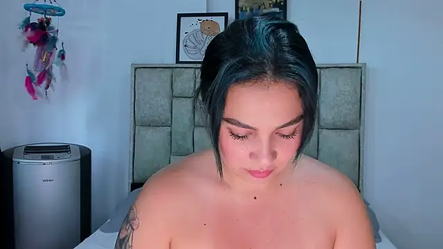 brianaGuzman online show from June 2, 6:30 pm