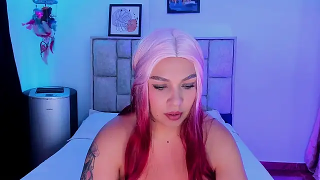 brianaGuzman online show from May 27, 6:15 pm