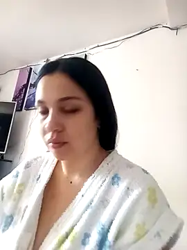 brianaGuzman online show from May 10, 2:30 pm