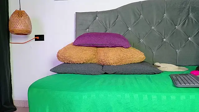 louis bcasta1 online show from January 18, 12:30 pm