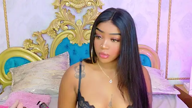 SalomeRestrepo online show from April 17, 3:31 am