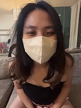 Snapshot of yourbootygirl chatting on December 16, 2:43 pm yourbootygirl online show from December 16, 2:43 pm