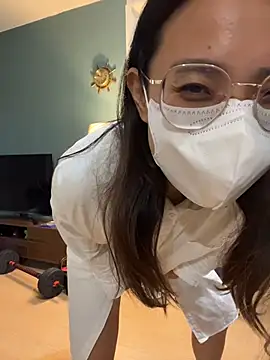 Snapshot of yourbootygirl chatting on November 2, 2:05 am yourbootygirl online show from November 2, 2:05 am