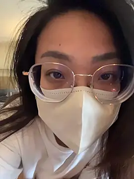 Snapshot of yourbootygirl chatting on November 1, 1:45 am yourbootygirl online show from November 1, 1:45 am