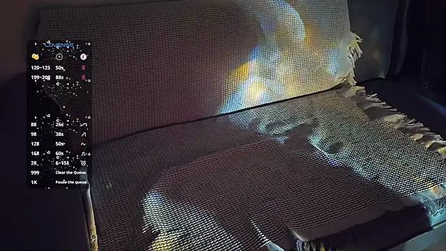 Snapshot of FEIYU001 chatting on February 22, 2:19 pm FEIYU001 online show from February 22, 2:19 pm