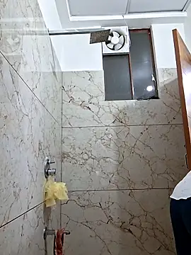 aaliya bhattt online show from March 4, 8:55 am