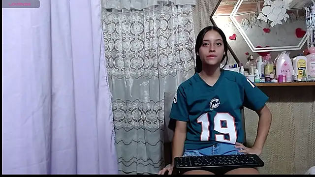 Snapshot of Lunawillis chatting on September 15, 10:32 pm Lunawillis online show from September 15, 10:32 pm