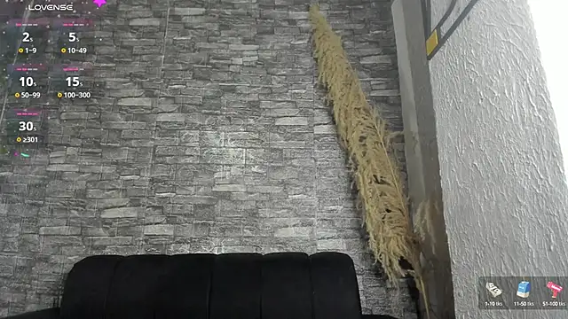 Snapshot of katt__black__ chatting on September 24, 8:48 pm katt black online show from September 24, 8:48 pm