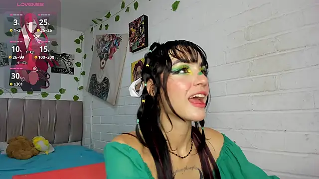 katt  black   online show from April 30, 8:57 pm