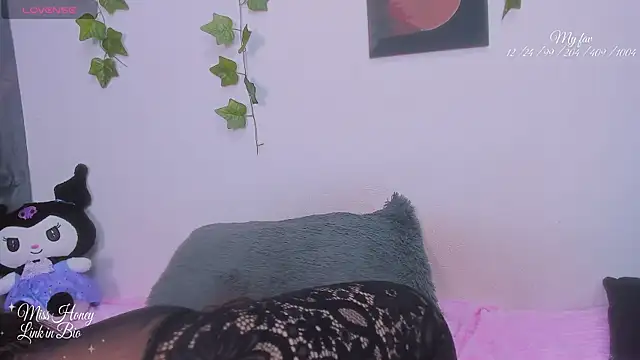 Mxss Honey online show from April 16, 1:50 am