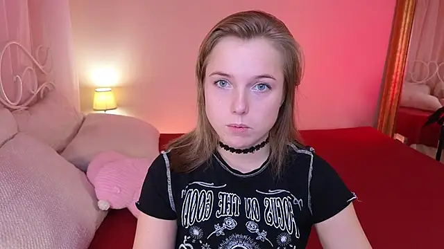 Snapshot of mary_ton chatting on November 7, 5:12 am mary ton online show from November 7, 5:12 am