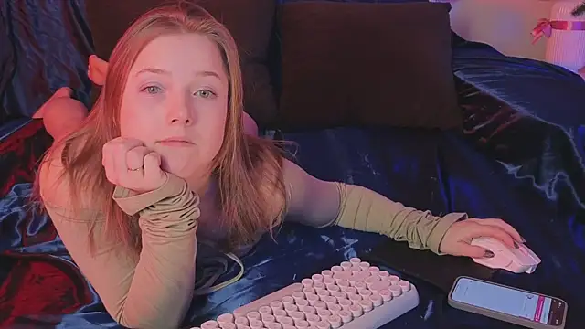 Snapshot of mary_ton chatting on January 13, 5:11 am mary ton online show from January 13, 5:11 am