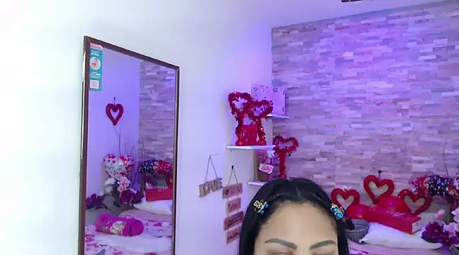 CindyWilliams  online show from February 18, 4:47 pm