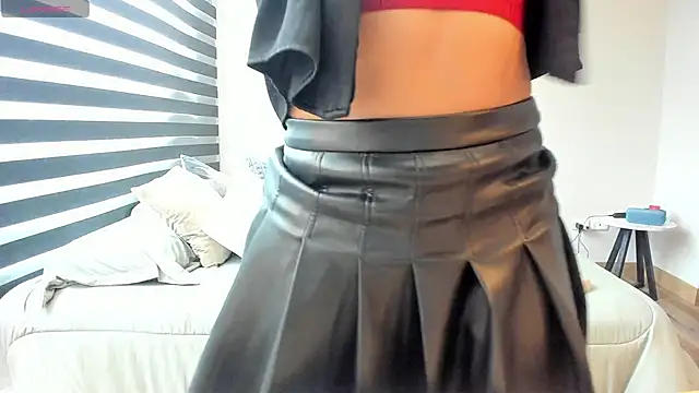 Snapshot of CindyWilliams_ chatting on June 22, 5:43 pm CindyWilliams online show from June 22, 5:43 pm