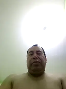 Snapshot of Piter1022 chatting on February 25, 12:44 am Piter1022 online show from February 25, 12:44 am