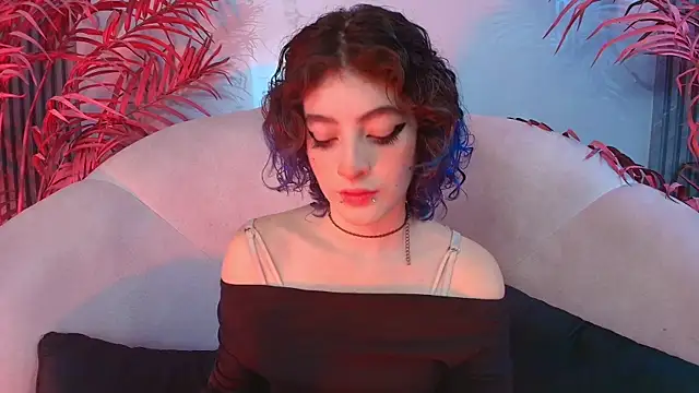 Snapshot of EvaHalsey chatting on October 29, 8:30 pm EvaHalsey online show from October 29, 8:30 pm