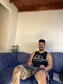 Snapshot of AndresSmith__ chatting on February 4, 8:20 am AndresSmith online show from February 4, 8:20 am