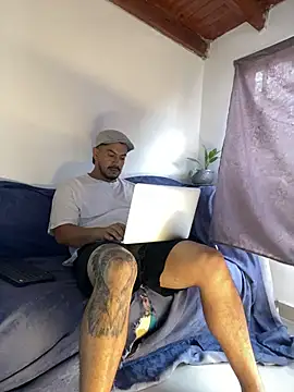 AndresSmith   online show from March 23, 7:47 pm