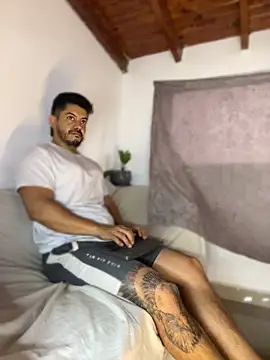 AndresSmith   online show from April 15, 7:40 pm