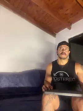 Snapshot of AndresSmith__ chatting on February 28, 8:25 am AndresSmith online show from February 28, 8:25 am