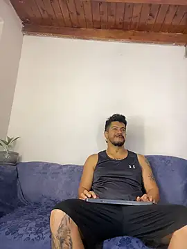 Snapshot of AndresSmith__ chatting on February 11, 7:19 am AndresSmith online show from February 11, 7:19 am