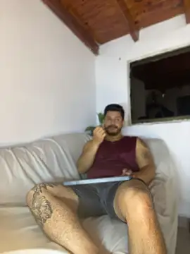 AndresSmith   online show from April 15, 7:36 am