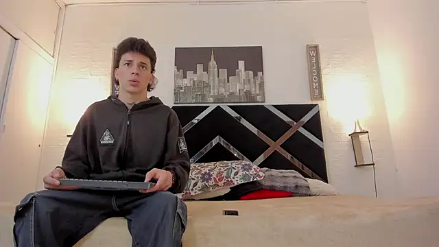 nakedfoam1 online show from November 19, 4:56 am