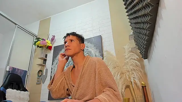 Snapshot of nakedfoam1 chatting on February 1, 2:37 pm nakedfoam1 online show from February 1, 2:37 pm