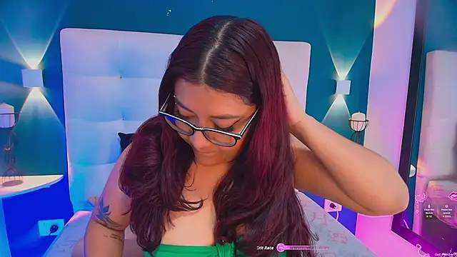 MeghanBurn online show from March 4, 12:24 pm