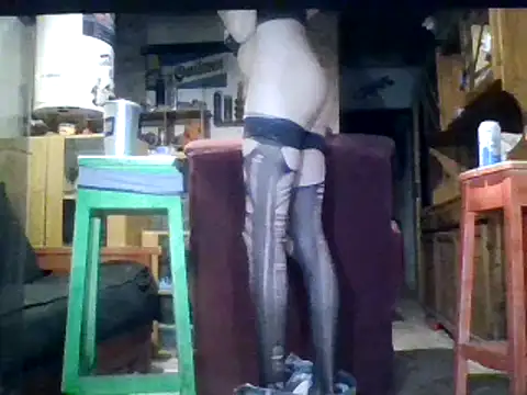 Snapshot of ar_Lily chatting on March 2, 6:59 am ar Lily online show from March 2, 6:59 am